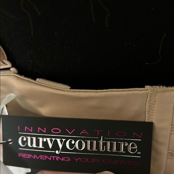 Tan Full Coverage Bra with Molded Cups and Smooth Texture - Picture 5 of 7